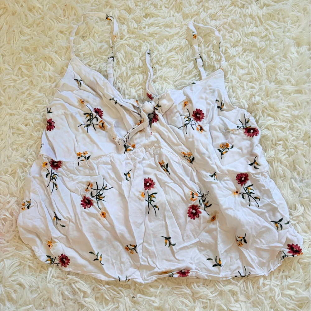 Hollister White Floral Embroidered Top